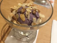 蓝莓加核桃加扁桃仁-哈根达斯(西安高新店)