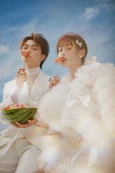 -至臻微拉婚纱摄影