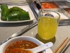 -海底捞火锅(新松江路生日主题店)