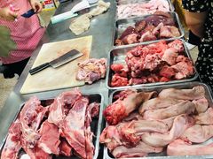 -标记美食新鲜猪杂(兴南大道店)