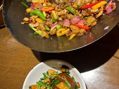 -富正毅三下锅·湘西韵味(天门山索道店)