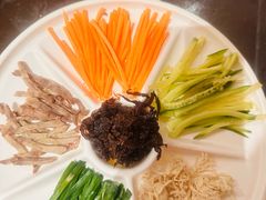 -云海肴·汽锅鸡·云南代表菜(浦江欢乐颂店)