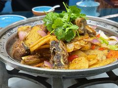 -三江源美食城