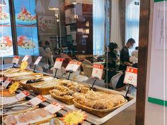 -万龙洲海鲜(大兴绿地缤纷城店)