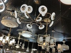 -百安居装修建材卖场(南山店)