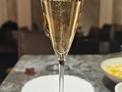 -LESCEDARS Brasserie Bistro香柏树