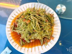-春天里餐厅·云南创意菜特色美食(束河店)