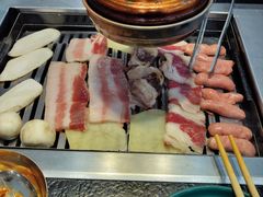 -臻牛烤肉