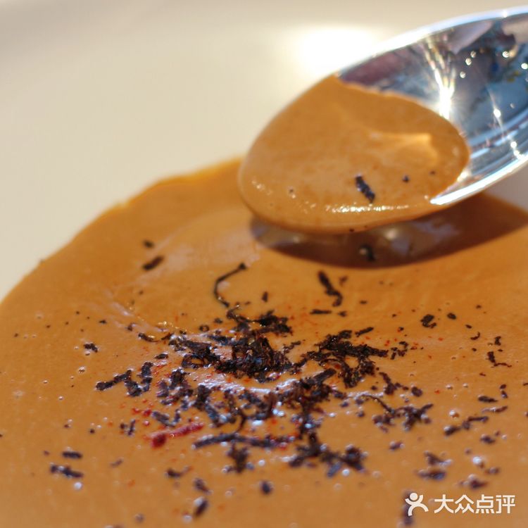 ✔️氛围感满满的浪漫私房法餐｜红色牛油果🥑