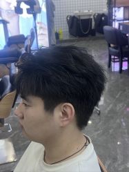 -藤野造型烫染·漂发