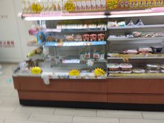 -全家便利店(沪太路三店)