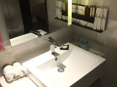 -柏曼酒店(广州天河体育中心林和西地铁站店)