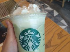 -星巴克臻选(成都环球乐天店)
