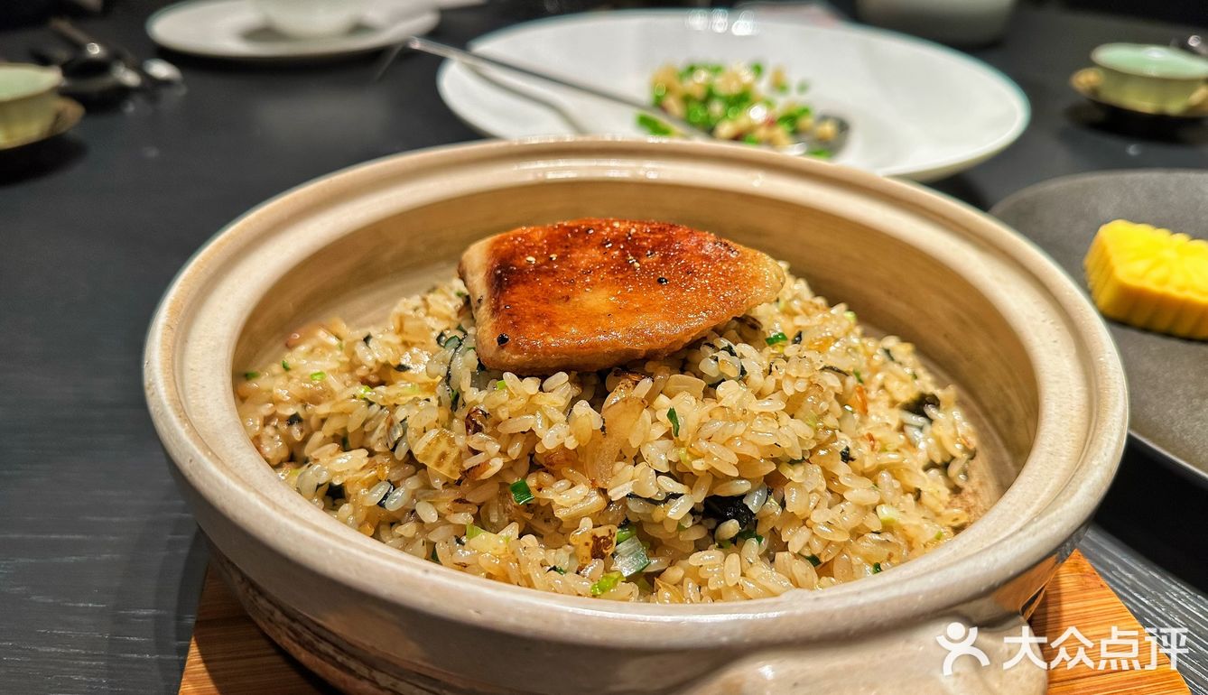 晶采轩[强]黑珍珠一钻