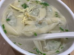 荠菜肉大馄饨-朱新年·苏式汤团·面点(北寺塔店)