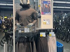 -迪卡侬(越秀公园店)