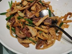 -老船夫婚宴婚庆会馆(延吉路店)