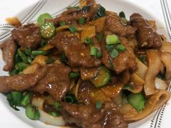 湿炒牛河-喜宴又一村·粤菜·茶点·海鲜(壹方天地店)