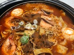 -三清洞摩西韩式年糕火锅(威高广场店)