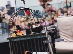 -The ROOF (通盈中心店)