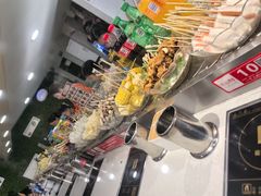-百品聚旋转火锅(万德庄店)