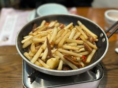 -黄泥岗·地道湖北菜(奥特莱斯店)