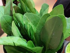 -虾弄弄海派小龙虾·牛羊蝎子火锅