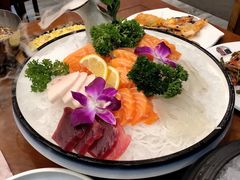 -青瓦餐厅·生鱼片·韩园烤肉(西塔店)