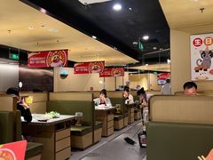 -海底捞火锅(卓为城生日主题店)