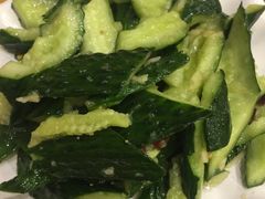 拍黄瓜-超越炭火牛蛙火锅鸡(河东店)