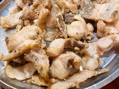 -肖肖酸萝卜鱼火锅(总店)