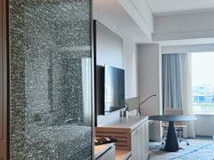 -上海漕河泾万丽酒店