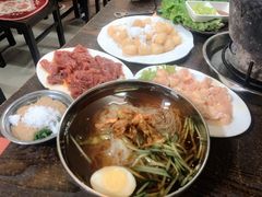 -韩风烤牛肉冷面店
