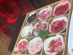 -青瓦炭韩潮烤肉(花园道店)