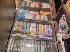 -钟书阁(松江泰晤士小镇店)