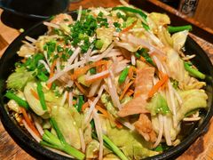 牛肠炒蔬菜-九州酒场ひこぞう(1号店)