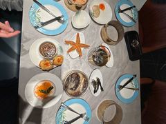 -雍容荟帝王蟹活龙虾展台自助(IFS黑金店)