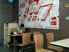 -华莱士·全鸡汉堡(海口政法学院店)