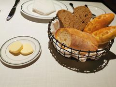 美式餐前面包-Wolfgang’s Steakhouse 沃夫冈牛排馆(上海白玉兰广场店)