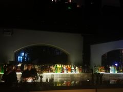 -穹六人间 people 6(岳阳路店)