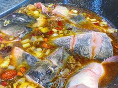 清江鱼锅-屯老二农家铁锅炖·行业领军者(梅江店)