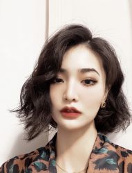 -BULB STUDIO 巴柏明星发型工作室