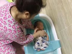 -爱月宝月嫂·育儿嫂(哈尔滨总店)