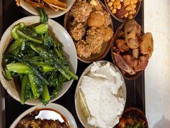 -董哥山城碗碗香(美专校街店)