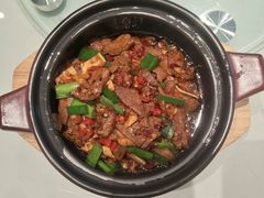 -鞍山大白鲨美食酒店