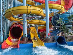 -青岛东方影都融创水世界