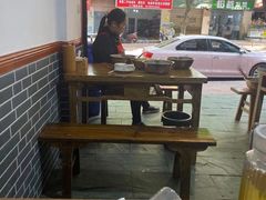 大堂-古真记钵钵鸡(总店)