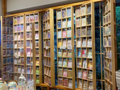 -猫的天空之城概念书店(束河店)