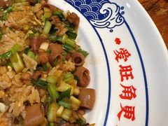 -旺角小渔村·海肠捞饭开创者(环山路店)