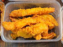 -赵师傅酥鱼(城角街店)